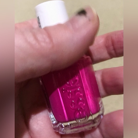 🆕🔥ESSIE REALLY PRETTY TRIO OF NAIL POLISHES(MARSHMALLOW)PENCIL ME IN)BUNDLE🆙 - Picture 4 of 7